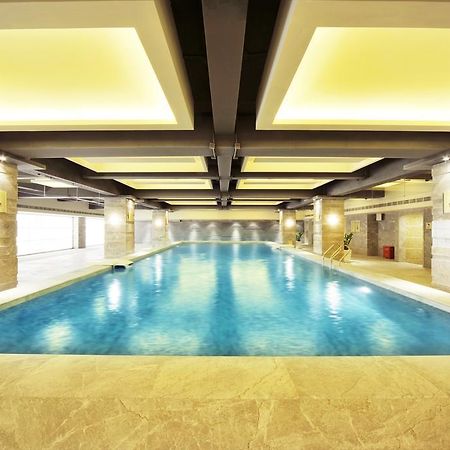 Royal Suites & Towers Ухан Екстериор снимка