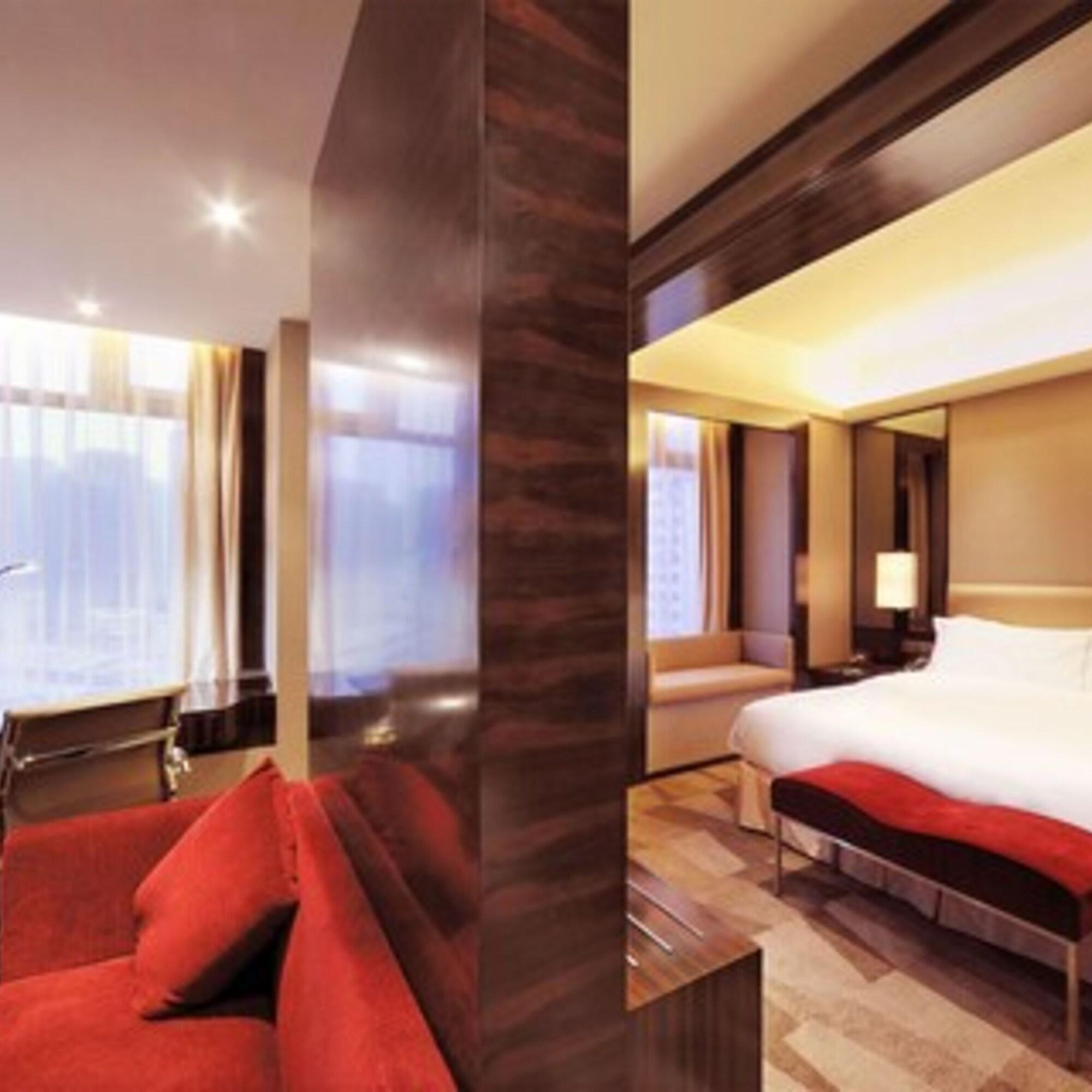 Royal Suites & Towers Ухан Екстериор снимка