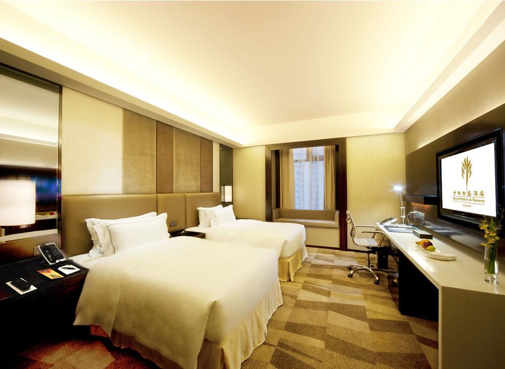 Royal Suites & Towers Ухан Стая снимка