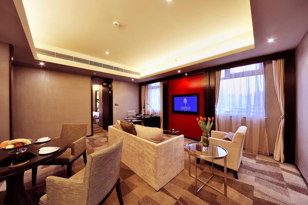 Royal Suites & Towers Ухан Стая снимка